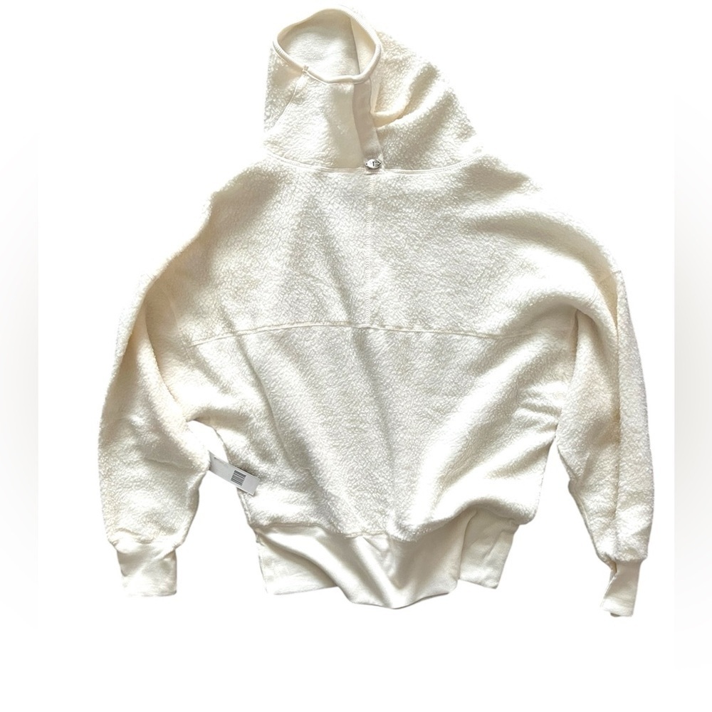 Tahari Sport Fleece Pullover NWT - Women’s Size Medium, Cream
